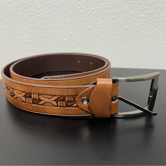Boch Cueros Other - Boch Cueros Men’s Size 36 Brown Tooled Leather Western Belt Peru